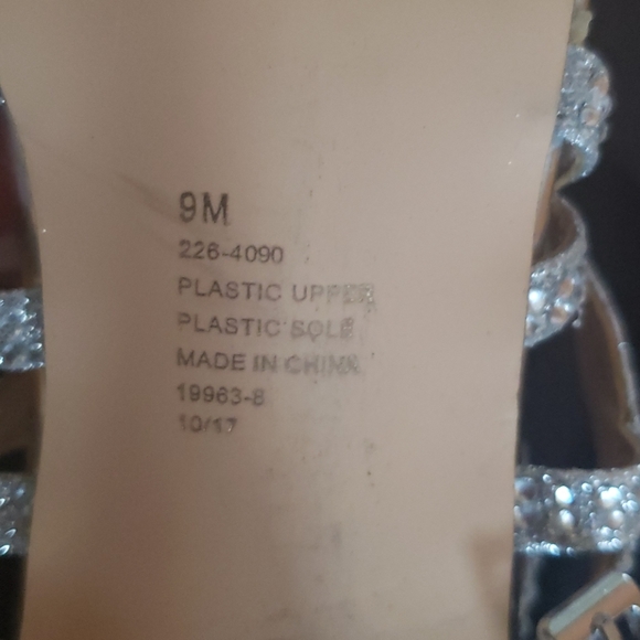 Silver high heels - Picture 6 of 6